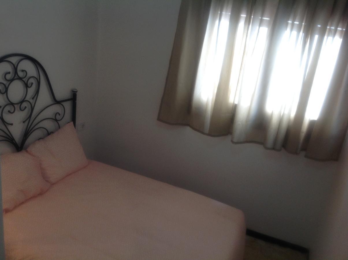 Habitaciones Baobab Rubí Esterno foto