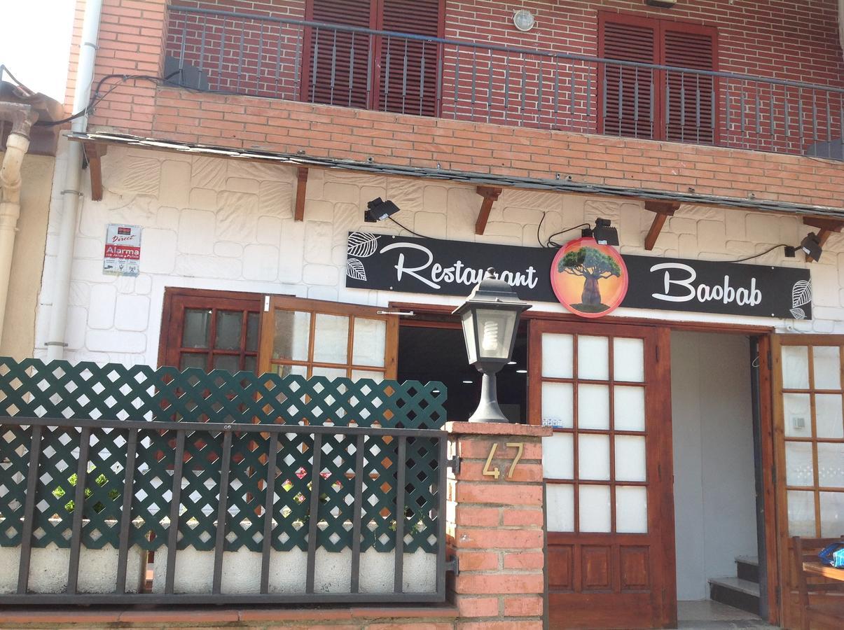 Habitaciones Baobab Rubí Esterno foto